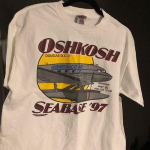 Vintage 1997 Oshkosh Airplane shirt
